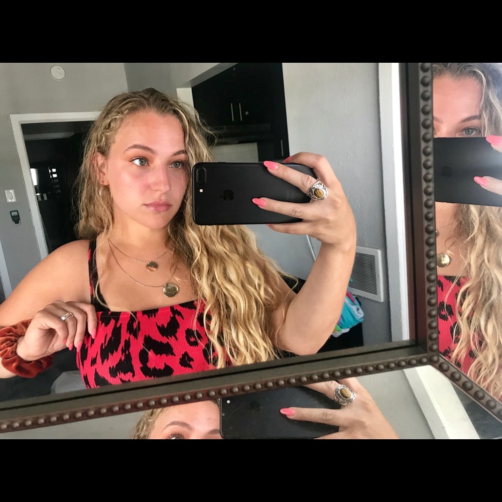 Meet your Posher, Alyssa